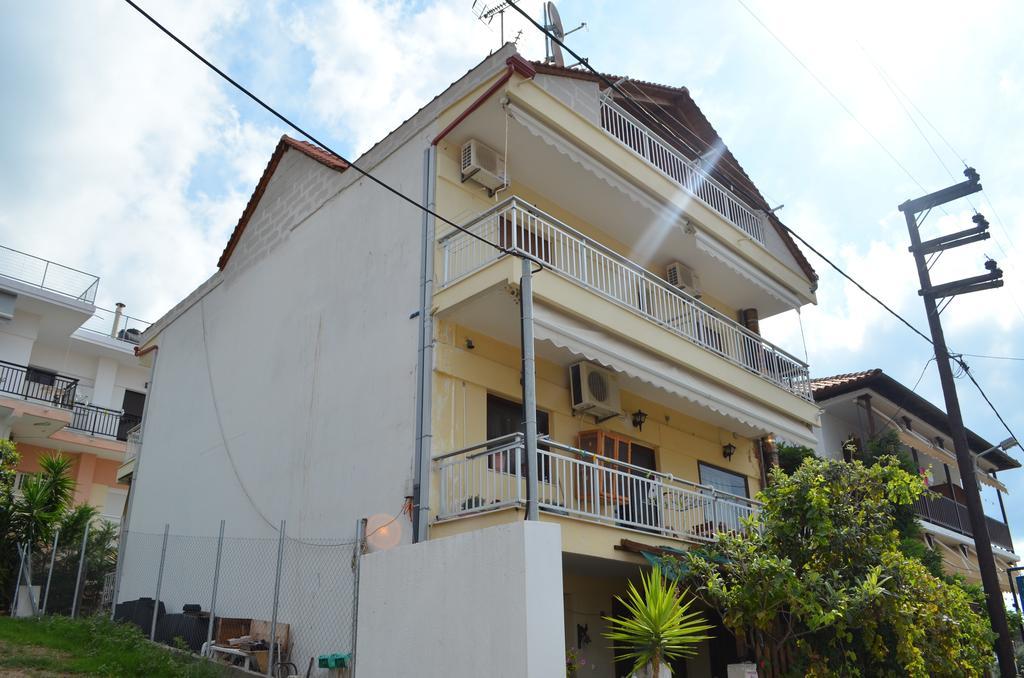 Emmeleia Accommodation By Maria Riga Ouranoupoli Bagian luar foto